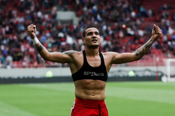 Λόπες: «Ευχαριστώ τον κόσμο, αισθάνθηκα σαν στο σπίτι μου»