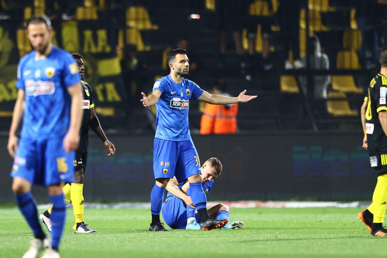 Μεγάλη ανησυχία στην ΑΕΚ – Παίκτες ζήτησαν να μην παίξουν με τον Ολυμπιακό