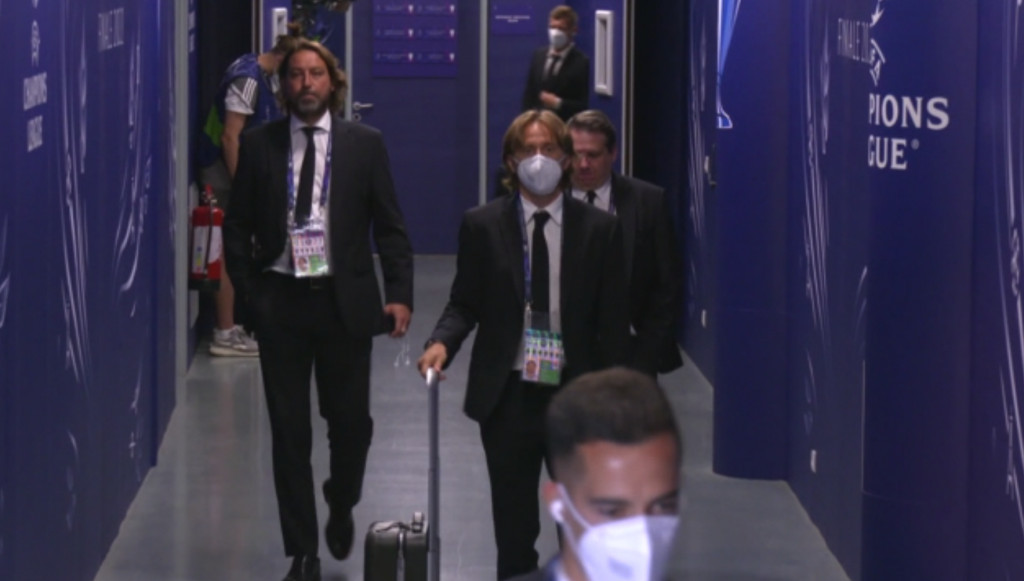 Η άφιξη της Ρεάλ Μαδρίτης στο Stade de France για τον τελικό