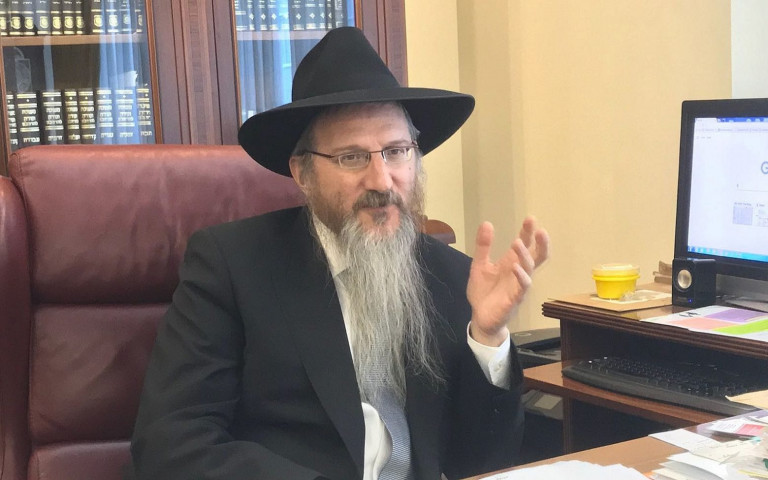 Ρωσία: Ο αρχιραβίνος της Ρωσίας κάλεσε τον Λαβρόφ να ζητήσει συγνώμη για τις δηλώσεις του σχετικά με τον Χίτλερ