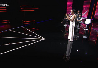 X Factor: Η Λίνα Αλατζίδου ερμηνεύει το «Παράπονο (Η Ξενιτιά)»
