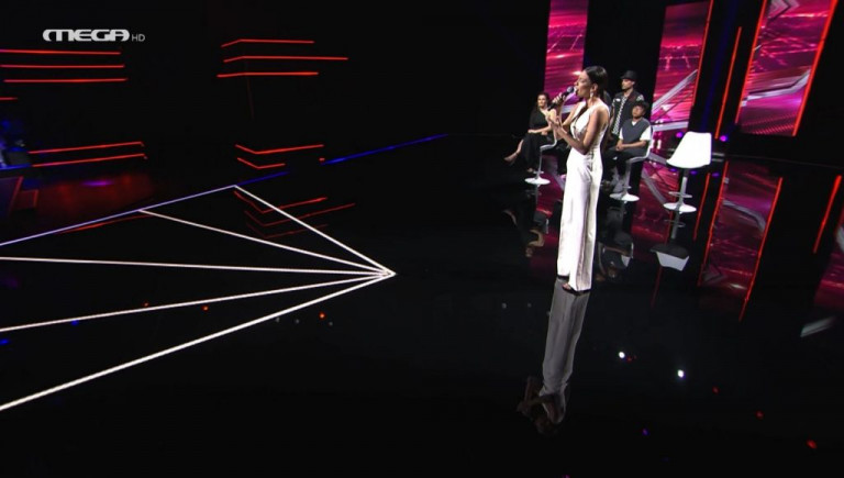 X Factor: Η Λίνα Αλατζίδου ερμηνεύει το «Παράπονο (Η Ξενιτιά)»