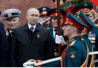 Βλαντίμιρ Πούτιν: Πώς η Ημέρα της Νίκης ταυτίστηκε με τη ρωσική ταυτότητα