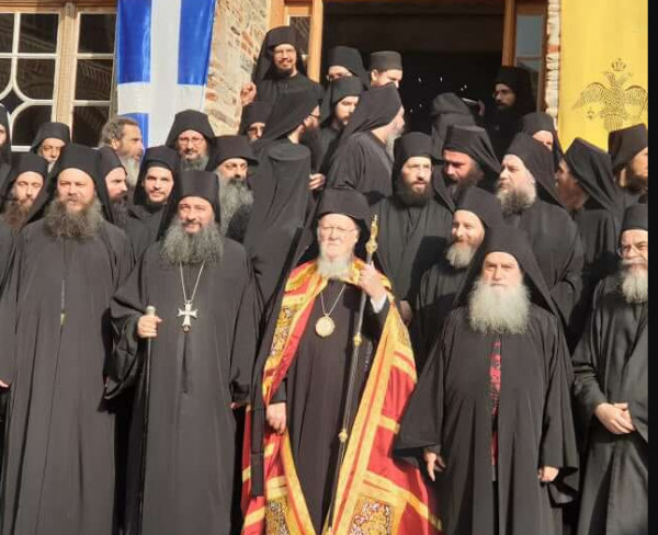 Άγιον Όρος: Οι μοναχοί δεν είναι υπεράνω, ή παρά, αλλά εντός της Εκκλησίας, τόνισε ο Οικουμενικός Πατριάρχης