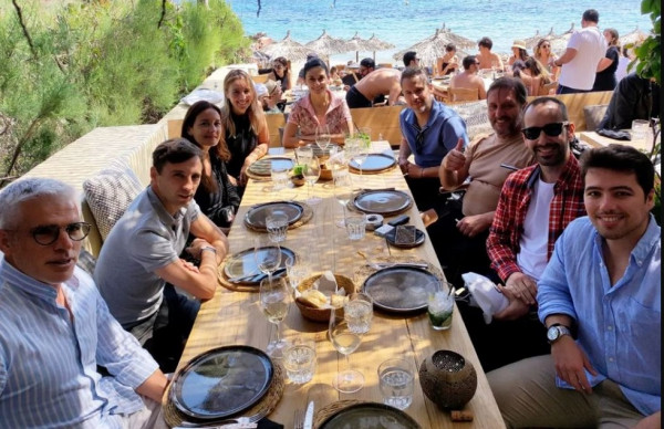 Ολυμπιακός: Το γεύμα των πρωταθλητών [pic]