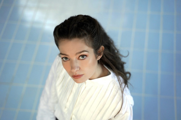 Eurovision 2022: Όσα θα χρειαστείς για να φωνάξεις «Die Together» με την Αμάντα Γεωργιάδη