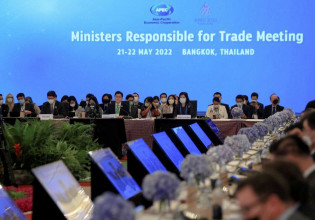 Πόλεμος στην Ουκρανία: Στη σύνοδο του APEC μεταφέρθηκε η διαμάχη Ρωσίας-ΗΠΑ για την εισβολή