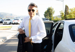 X Factor: Tην Κυριακή το πρώτο live show με τον Ηλία Ψινάκη σε ρόλο έκπληξη