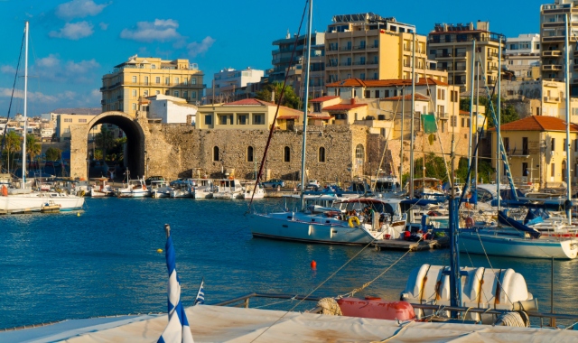 Editorial To Vima: Do it like Crete!