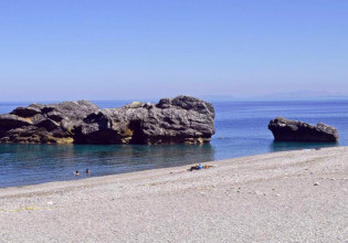 Που πάμε για ελεύθερο κάμπινγκ στην Εύβοια – Έχει… κάτι παραλίες!