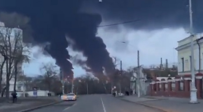 Πόλεμος στην Ουκρανία: Ρωσικοί βομβαρδισμοί και καταστροφή αμερικανικών όπλων σε στρατιωτικό αεροδρόμιο κοντά στην Οδησσό
