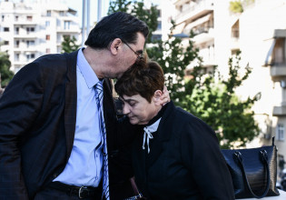 Ελένη Τοπαλούδη: Συγκινεί ο πατέρας της – «Ο δικαστικός αγώνας μπορεί να τελείωσε, όμως ο αγώνας της ζωής συνεχίζεται»