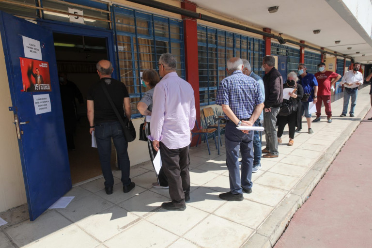 ΣΥΡΙΖΑ: Παράταση των εκλογών για μία ώρα λόγω μεγάλης συμμετοχής