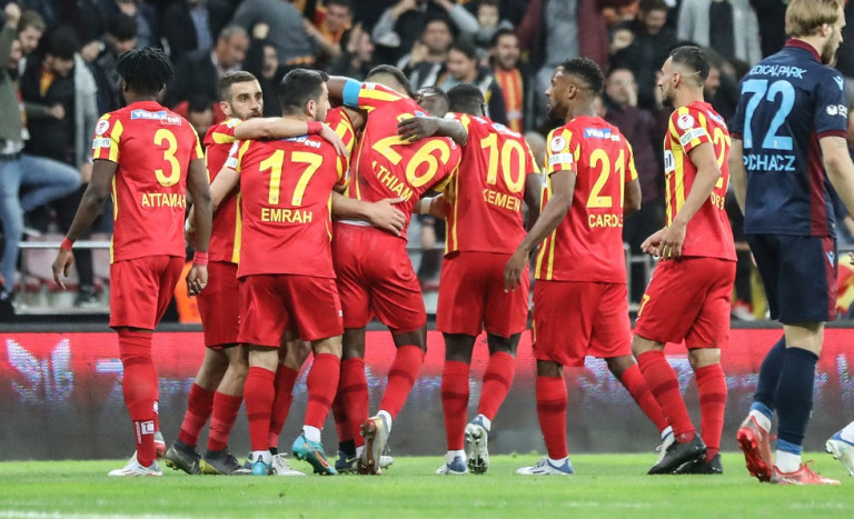 Αποκλείστηκε στα ημιτελικά του Κυπέλλου η Τράμπζονσπορ (4-2)