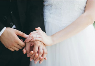 Απίστευτο περιστατικό: 34χρονη έμαθε ότι… ήταν παντρεμένη για 4 χρόνια, χωρίς να το ξέρει