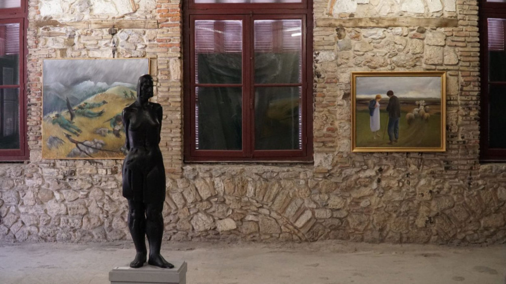 Μεμάς Καλογηράτος: «Τραγική Μούσα» – Μια σημαντική έκθεση του σπουδαίου γλύπτη