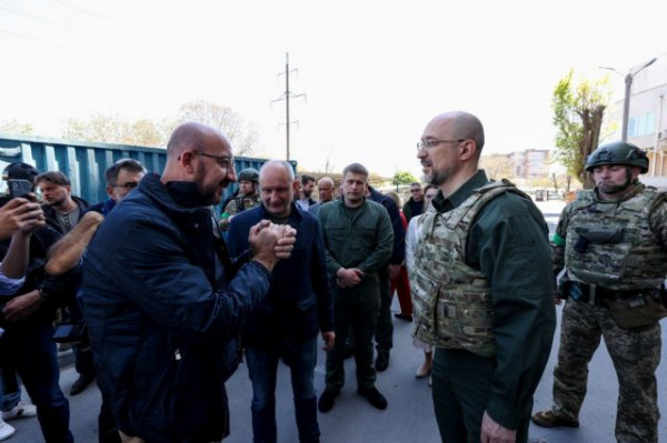 Ουκρανία: Σε καταφύγιο της Οδησσού ο Σαρλ Μισέλ – Ρωσικοί πύραυλοι χτύπησαν την πόλη