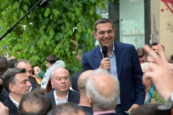 ΣΥΡΙΖΑ: «Oταν δεν πέφτουν οι τιμές, πρέπει να πέφτει η κυβέρνηση»