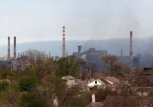 Πόλεμος στην Ουκρανία: Στο Αζοφστάλ εισέβαλαν οι Ρώσοι