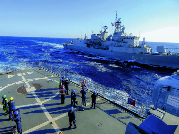 ΠΑΣΟΚ-ΚΙΝΑΛ: Πυρά κατά της κυβέρνησης για τις διαρροές περί υβριδικών απειλών