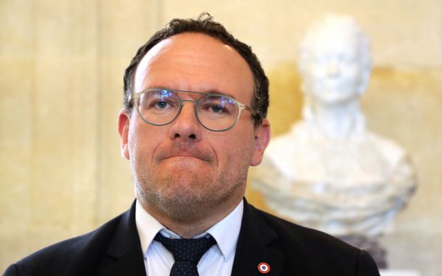 Γαλλία: Για δύο βιασμούς κατηγορείται υπουργός του Μακρόν – Η θέση της κυβέρνησης