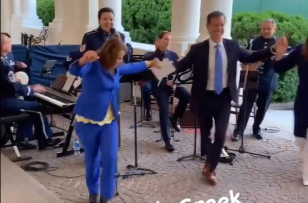 Λευκός Οίκος: Όλα όσα έγιναν στο ελληνικό γλέντι – Μουσική, χοροί και μενού με άρωμα Ελλάδας