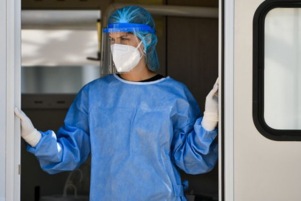 Κοροναϊός: 4.701 κρούσματα σήμερα, 22 θάνατοι και 238 διασωληνωμένοι