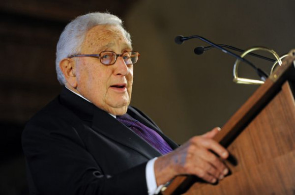 Χένρι Κίσινγκερ: Η Ουκρανία να δώσει εδάφη στη Ρωσία για να τελειώσει ο πόλεμος