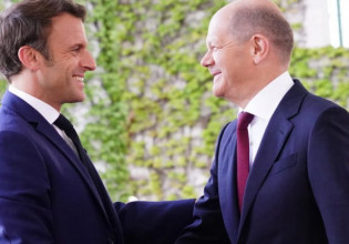 Editorial Ta Nea: Axes