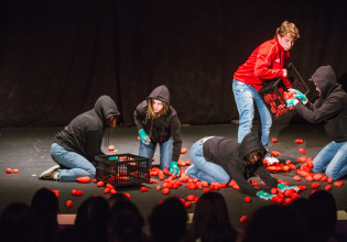 Νέοι και οικολογία από την Ελλάδα, την Ιταλία και τη Σερβία στο Θέατρο Πόρτα