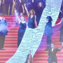 Φεστιβάλ Καννών 2022: Υψωσαν πανό με τα ονόματα γυναικών που δολοφονήθηκαν