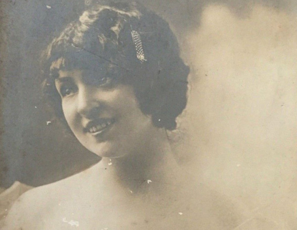 Κυβέλη: Η ηθοποιός – σύμβολο του ελληνικού θεάτρου