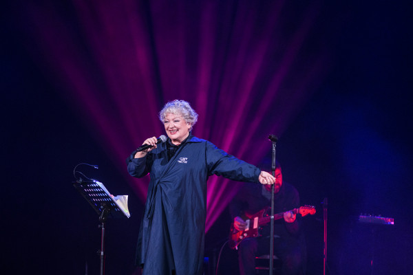  Το «Μαγικό κουτί – μέρος δεύτερο» είναι έτοιμο να ανοίξει 26 χρόνια μετά την πρώτη του πρεμιέρα στη Θεσσαλονίκη