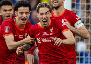 Τσιμίκας: «Όταν παίζαμε στους δρόμους, λέγαμε ότι ήμασταν στον τελικό του Champions League» (vid)