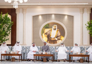 Σεΐχης Μοχάμεντ μπιν Ζαγέντ: Ο νέος πρόεδρος και η επόμενη ημέρα στα Ηνωμένα Αραβικά Εμιράτα