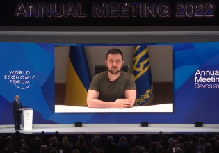 Ζελένσκι: Ζήτησε αυστηρότερες κυρώσεις κατά της Ρωσίας με πλήρες εμπάργκο πετρελαίου