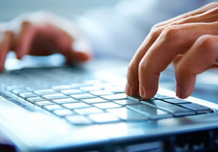 Χιλιάδες θύματα στην Ελλάδα από την κατάρρευση διαδικτυακής «πυραμίδας» – Σε κρυπτονομίσματα οι πληρωμές