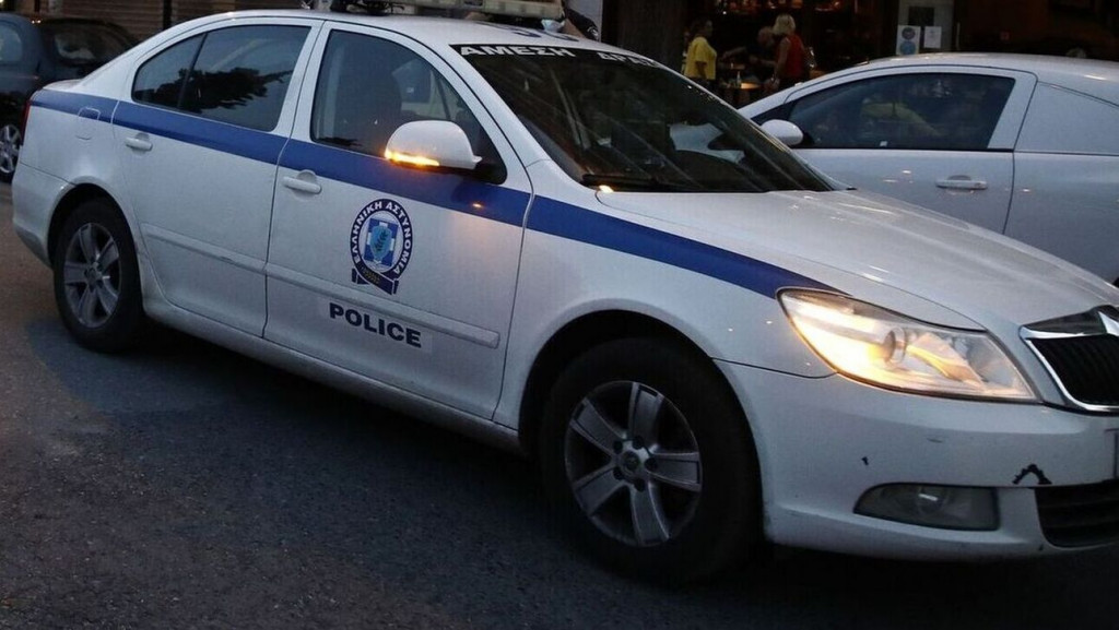 Βύρωνας: Άρπαξαν το υπηρεσιακό όπλο αστυνομικού από το σπίτι του