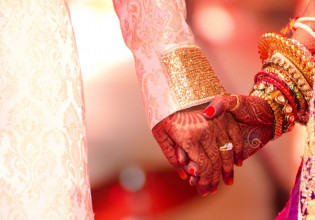 Γονείς ζητούν αποζημίωση σε περίπτωση που… δεν δουν σύντομα εγγόνι