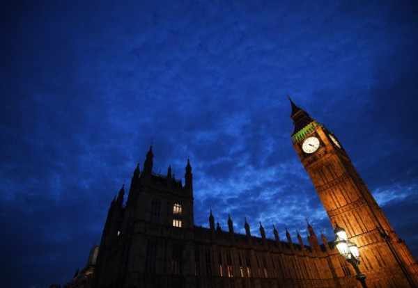 «Φωτιά» στο Brexit βάζει η Βρετανία – Φόβος εμπορικού πολέμου