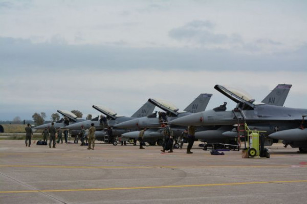 Γαλλία: Συγκρούστηκαν σε αεροπορική επίδειξη δύο Rafale