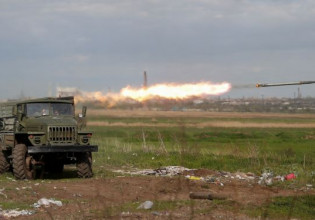 Πόλεμος στην Ουκρανία: Η Ρωσία ξεκίνησε να βομβαρδίζει τη χαλυβουργία Αζοφστάλ στη Μαριούπολη