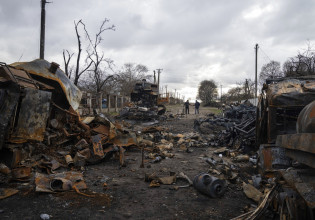 Ανησυχία για τις διεθνείς εξελίξεις, εργασιακή ασφάλεια και κοινωνική προστασία ζητούν οι νέοι