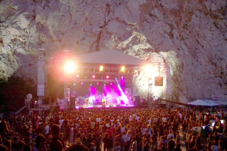 Δήμος Βύρωνα: Την Τετάρτη στον Άρειο Πάγο η εκδίκαση της αίτησης αναίρεσης για το Θέατρα Βράχων