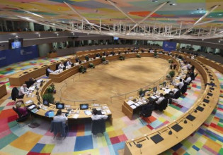 EE: Συμφωνία επί της αρχής για εμπάργκο στο ρωσικό πετρέλαιο