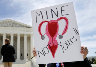 Απαγόρευση αμβλώσεων στις ΗΠΑ: Ένας κόσμος που αλλάζει προς το χειρότερο