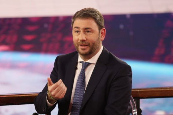 Το ΠΑΣΟΚ, οι μεταγραφές και η επιστροφή στις ρίζες