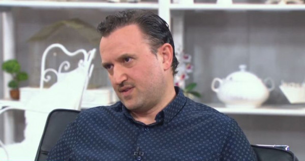 Αργύρης Αγγέλου: «Με το που ανοίγει την πόρτα ο Γιώργος Καπουτζίδης έπεσα κάτω»