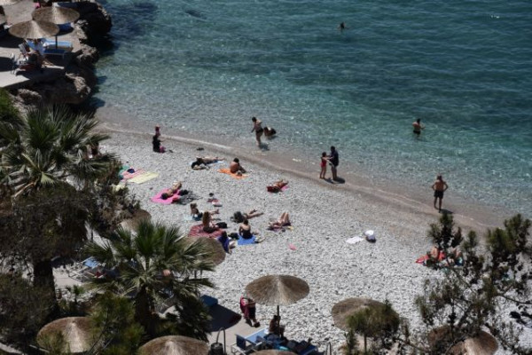 Καιρός: Στα ύψη ο υδράργυρος την Τετάρτη – Σε ποιες περιοχές θα «δείξει» 35αρια