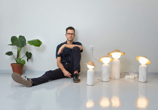 «Against All Odds». Ο Αριστοτέλης Μπαράκος ανοίγει το στούντιο του στο κοινό